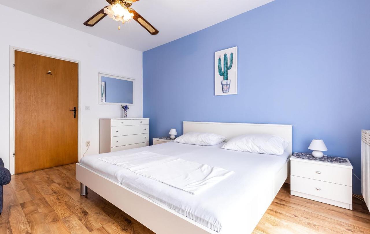 Milo Apartment Porec Exterior photo